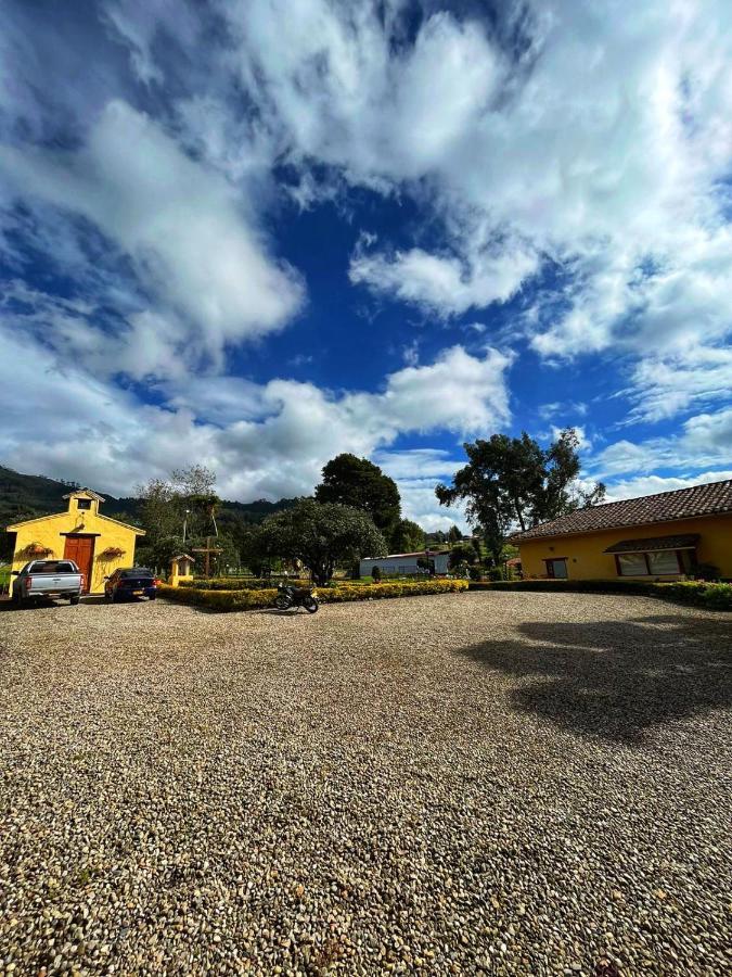 Hotel Campestre Franchesca Tabio Exterior photo